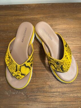 DONALD PLINER LEAANE Sandals